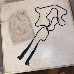 Kendra Scott necklace